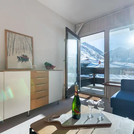Apartment Les Pistes - Lavachet-4 By Interhome